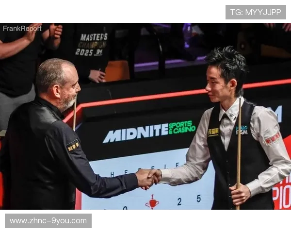 吴宜泽自信接受媒体采访